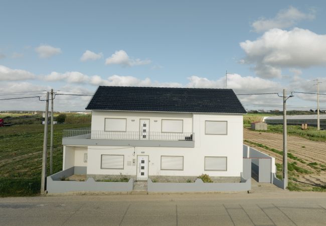 Casa em Atouguia da Baleia - A114 - Best Houses 114 - Faustino's House I Casa em Atouguia da Baleia - A114 - Best Houses 114 - Faustino's House I